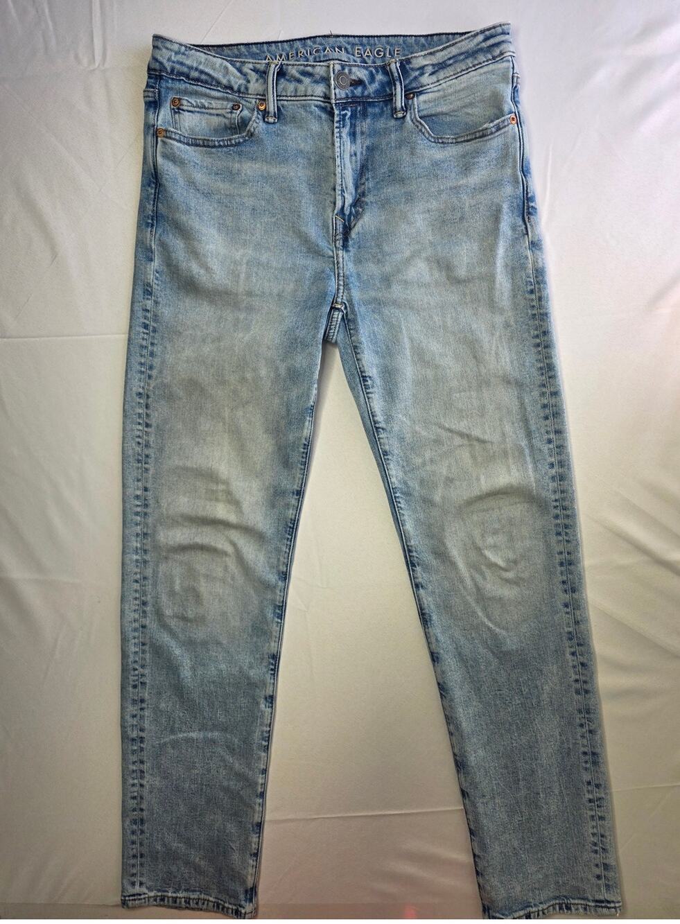 American Eagle Athletic Straight Easyflex jeans Size 30x34